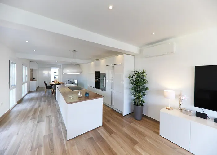 Pag - Sveta Marija Villa