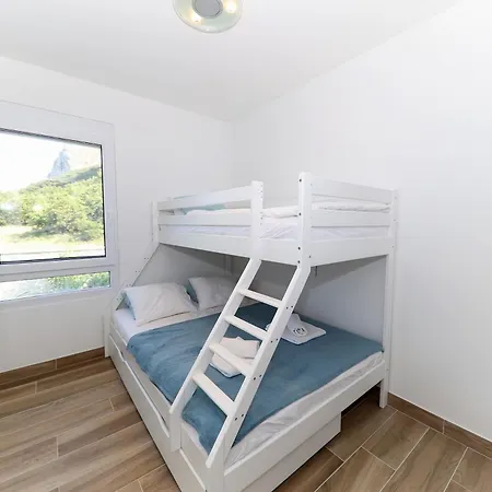 Pag - Sveta Marija * Bosana